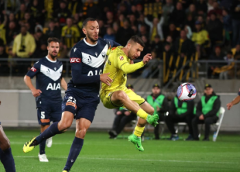 Sydney FC vs Wellington Phoenix Prediction: Late-Season A-League Shoot-out at Allianz